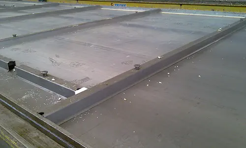 Application of magnetic side rail system
