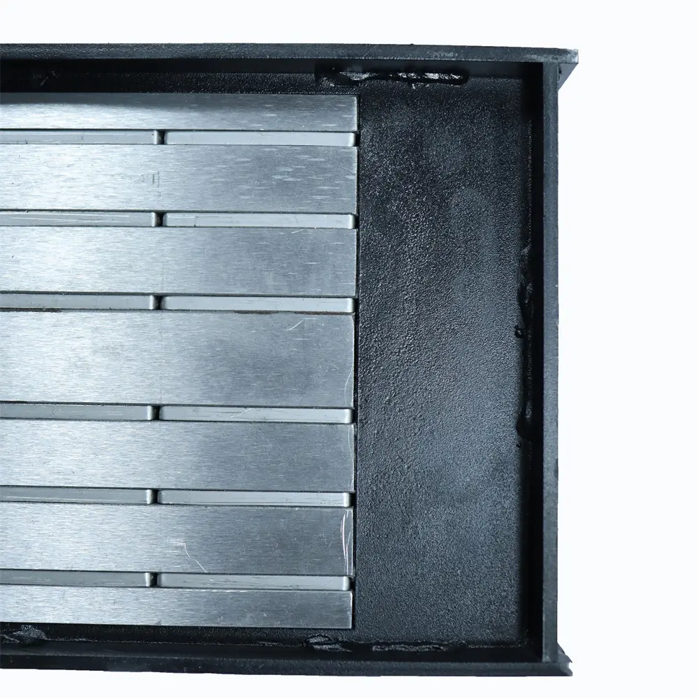 Shuttering magent seal block bottom surface.JPG