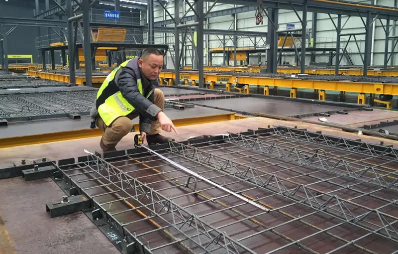 application of siderail shuttering magnet