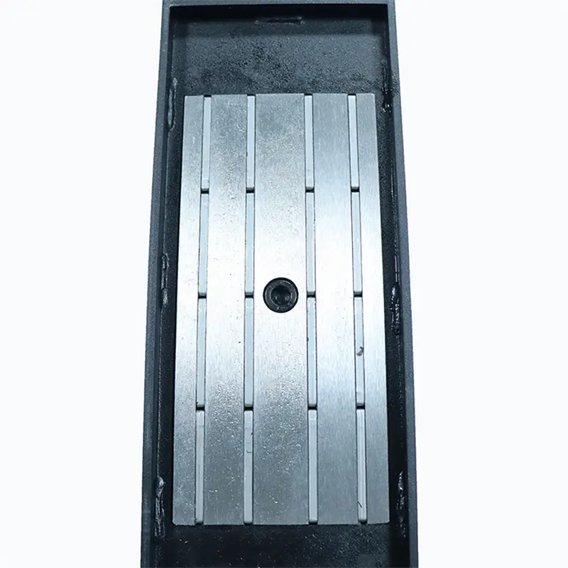 The magnetic array at the bottom of the precast concrete magnet.jpg