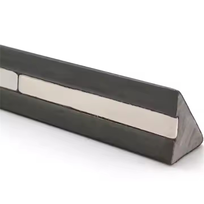 Magnetic Concrete Chamfer Strip